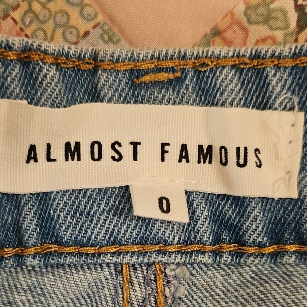 Almost Famous 90's Fit Bootcut Jeans- Distressed/Ripped -  Size 0 - Picture 7 of 10
